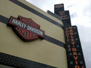 LOVE this view of the Route 65 Harley shop... retro!!