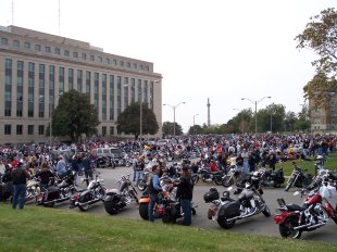 2006 toy run gathering at capitol